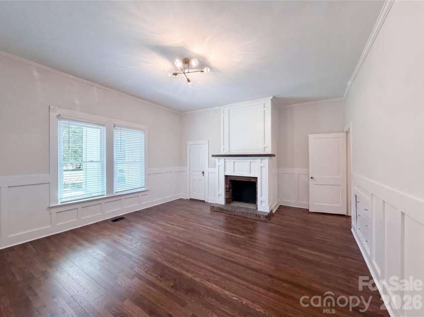 329 Mclelland Avenue, Mooresville, NC 28115.  MLS# CAR4381970, YatesRealty ID 23861. 