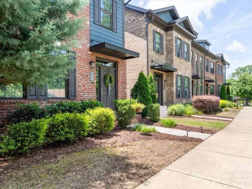 344 Linestowe Drive, Belmont, NC 28012.  MLS# CAR4259466, YatesRealty ID 23862. 