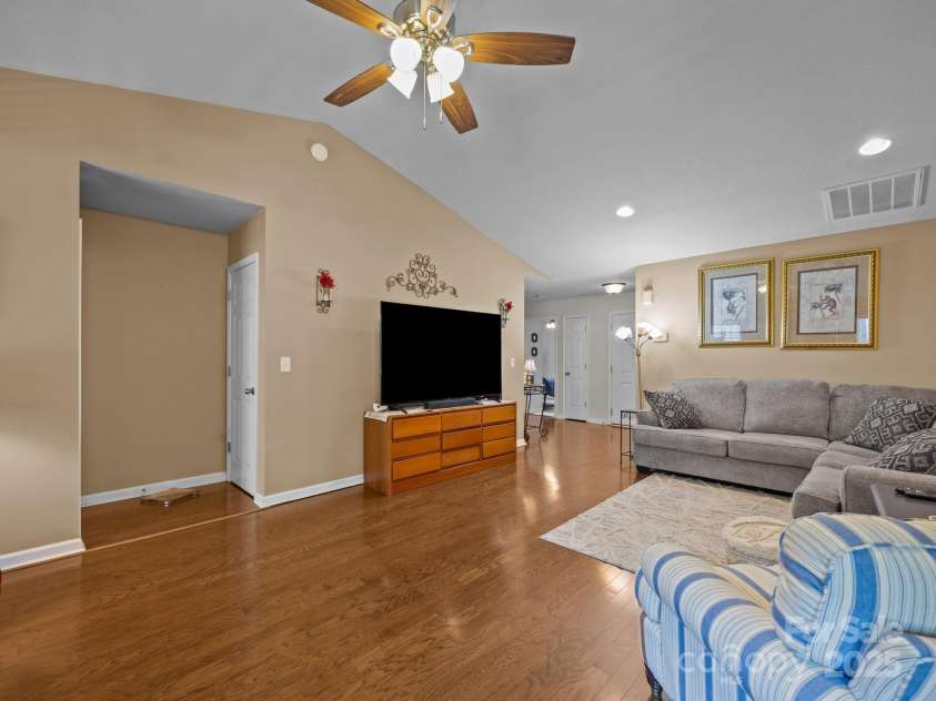 96 Sunny Meadows Boulevard, Arden, NC 28704.  MLS# CAR4251312, YatesRealty ID 23863. 