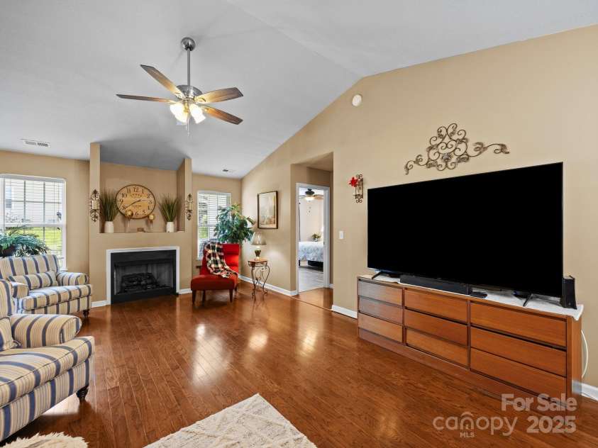 96 Sunny Meadows Boulevard, Arden, NC 28704.  MLS# CAR4251312, YatesRealty ID 23863. 