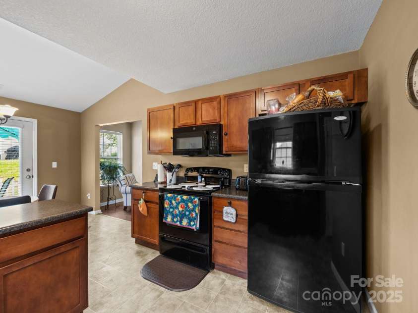 96 Sunny Meadows Boulevard, Arden, NC 28704.  MLS# CAR4251312, YatesRealty ID 23863. 