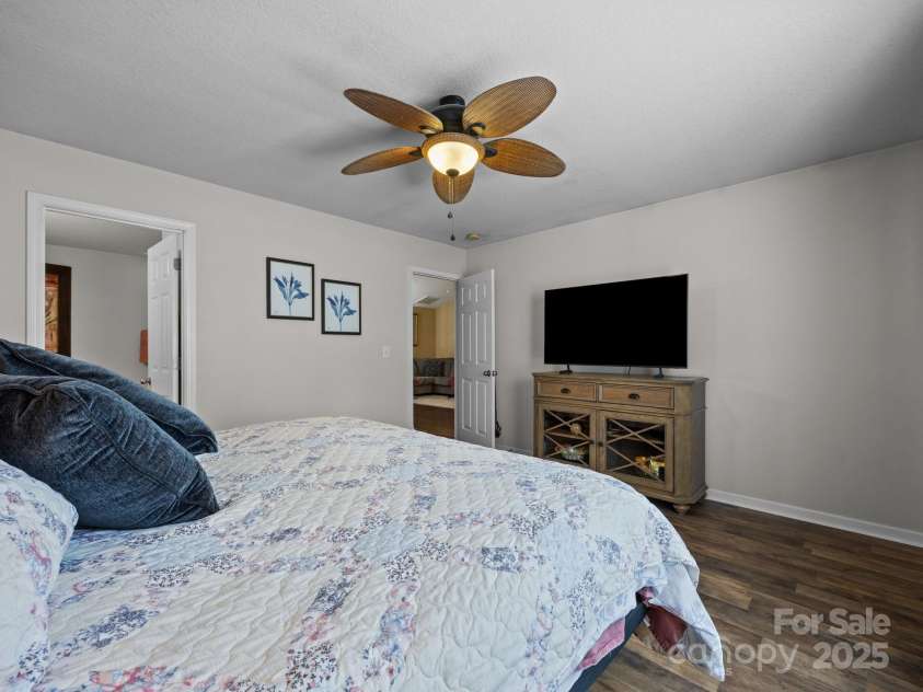 96 Sunny Meadows Boulevard, Arden, NC 28704.  MLS# CAR4251312, YatesRealty ID 23863. 