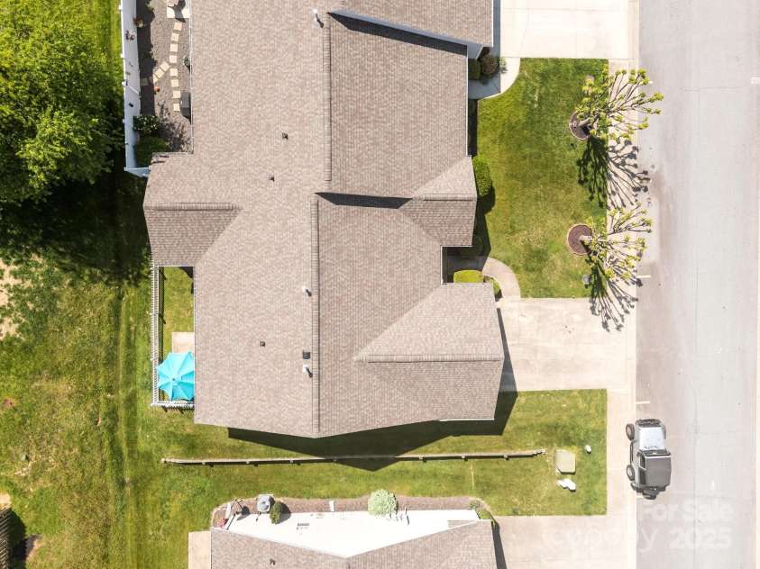 96 Sunny Meadows Boulevard, Arden, NC 28704.  MLS# CAR4251312, YatesRealty ID 23863. 