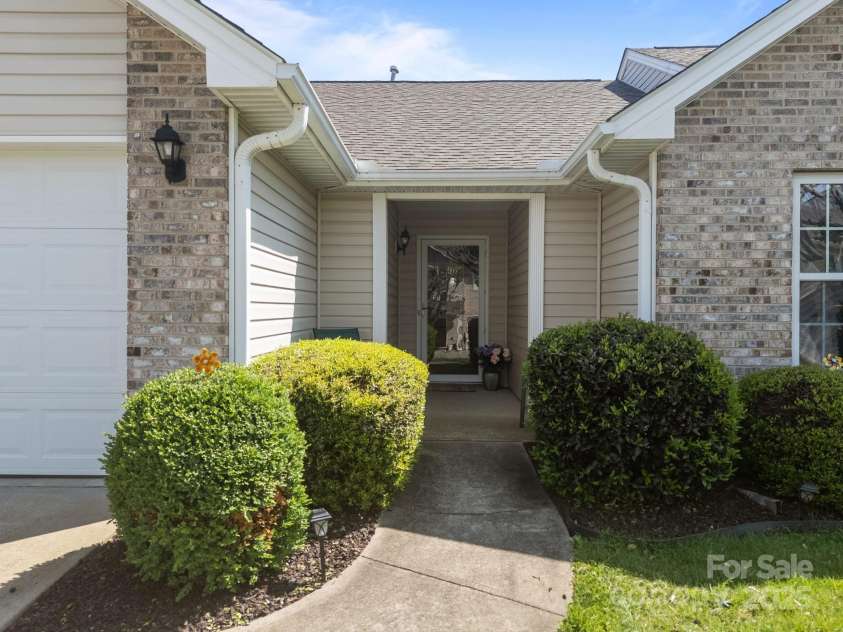 96 Sunny Meadows Boulevard, Arden, NC 28704.  MLS# CAR4251312, YatesRealty ID 23863. 