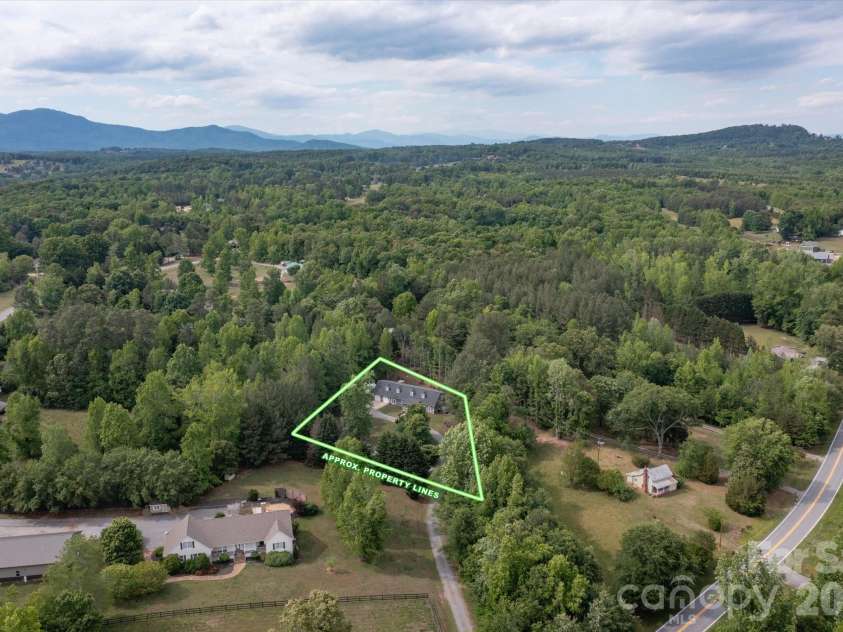 3860 Landrum Road, Columbus, NC 28722.  MLS# CAR4380844, YatesRealty ID 23865. 