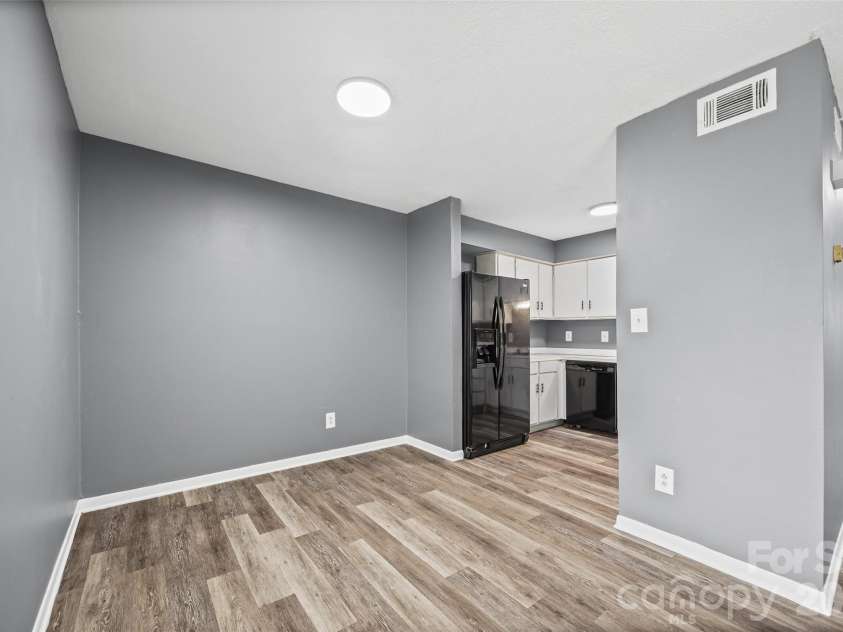 9119 Spyglass Place, Charlotte, NC 28214.  MLS# CAR4367221, YatesRealty ID 23866. 
