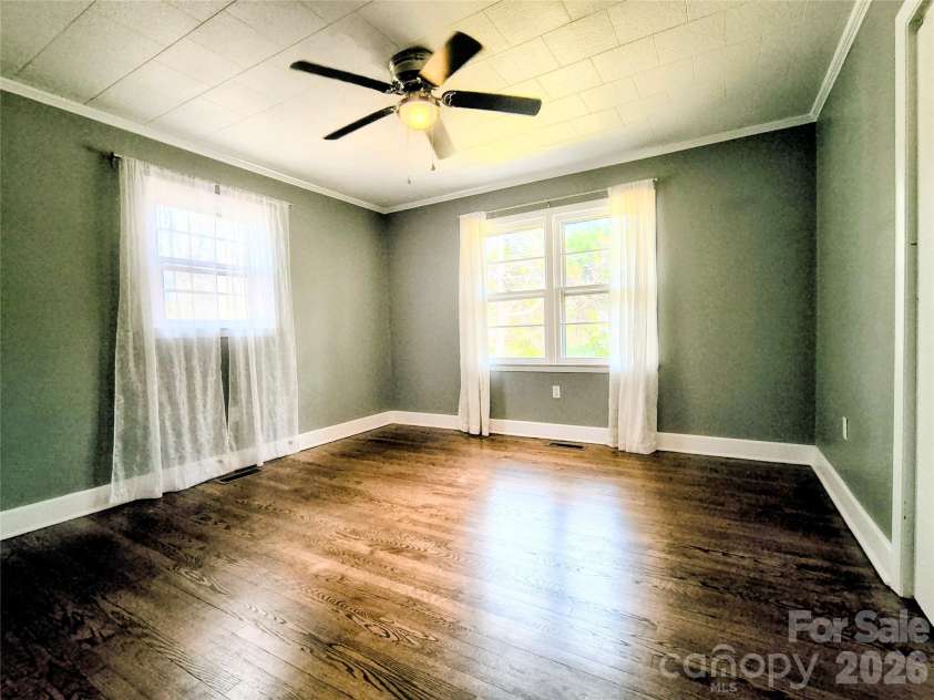 143 Tabernacle Road, Black Mountain, NC 28711.  MLS# CAR4360711, YatesRealty ID 23867. 