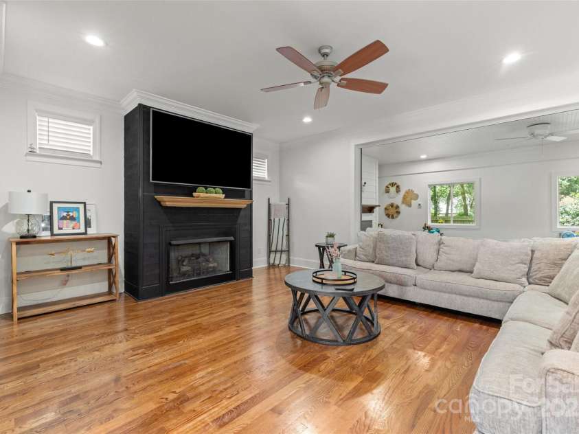 319 Catawba Avenue, Rock Hill, SC 29730.  MLS# CAR4273520, YatesRealty ID 23868. 