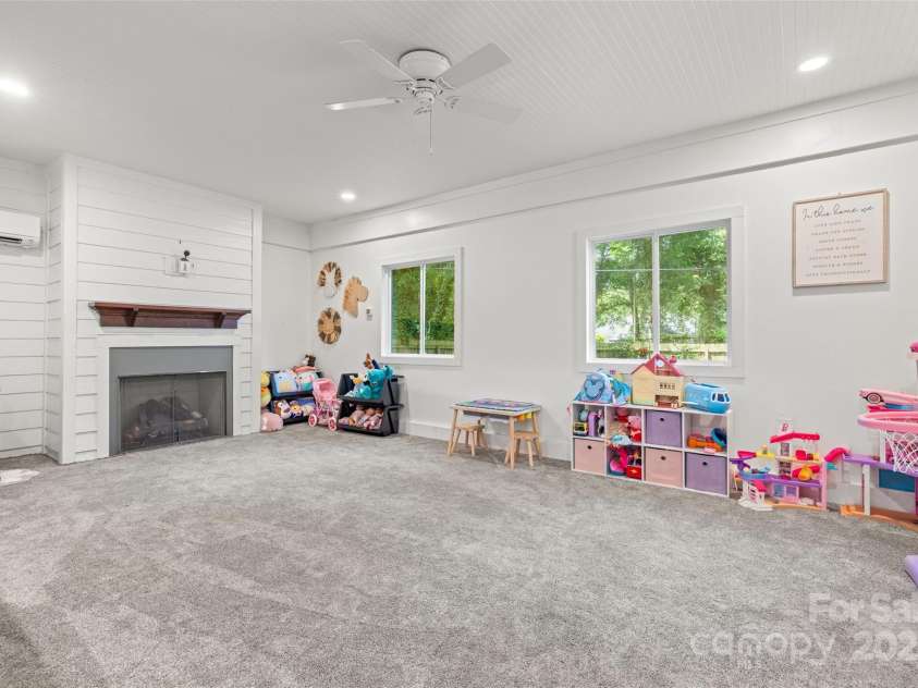 319 Catawba Avenue, Rock Hill, SC 29730.  MLS# CAR4273520, YatesRealty ID 23868. 