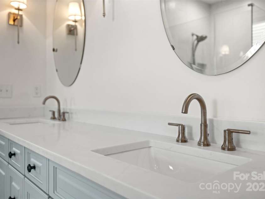 319 Catawba Avenue, Rock Hill, SC 29730.  MLS# CAR4273520, YatesRealty ID 23868. 