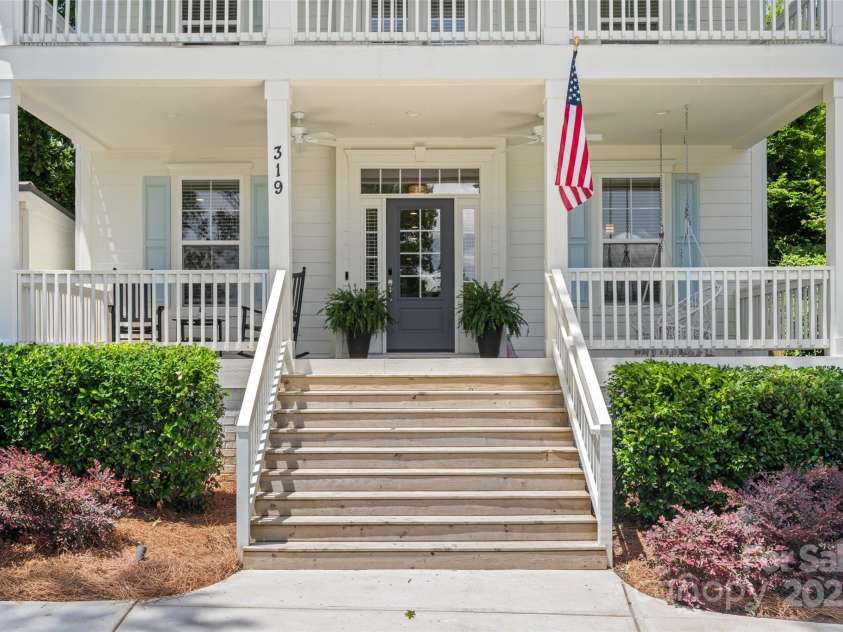 319 Catawba Avenue, Rock Hill, SC 29730.  MLS# CAR4273520, YatesRealty ID 23868. 