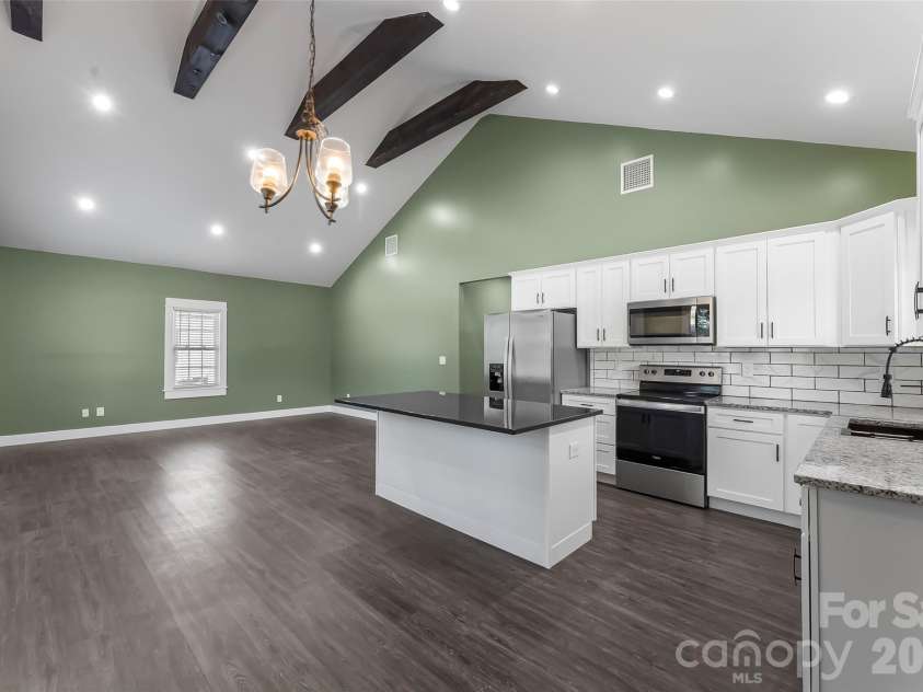 364 Carolina Avenue Avenue, Marion, NC 28752.  MLS# CAR4382907, YatesRealty ID 23869. 