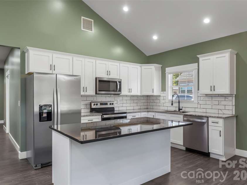 364 Carolina Avenue Avenue, Marion, NC 28752.  MLS# CAR4382907, YatesRealty ID 23869. 