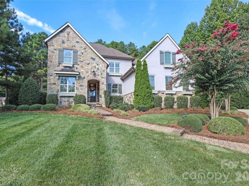 13418 Castleford Drive, Mint Hill, NC 28227.  MLS# CAR4338644, YatesRealty ID 2387. 