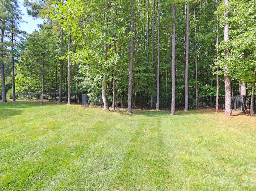 13418 Castleford Drive, Mint Hill, NC 28227.  MLS# CAR4338644, YatesRealty ID 2387. 