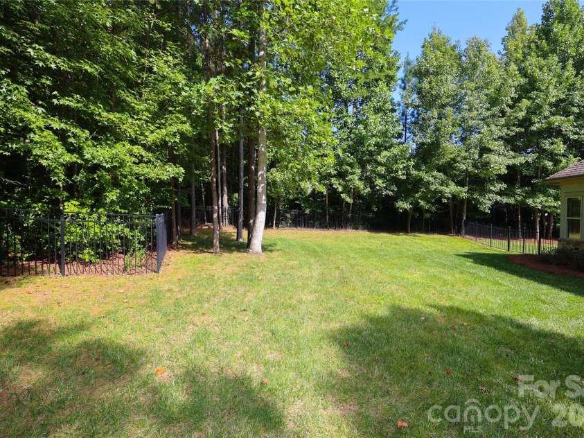 13418 Castleford Drive, Mint Hill, NC 28227.  MLS# CAR4338644, YatesRealty ID 2387. 