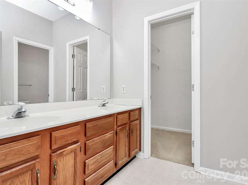 471 Runnymede Drive, Rock Hill, SC 29732.  MLS# CAR4336474, YatesRealty ID 2387. 