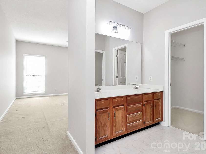 471 Runnymede Drive, Rock Hill, SC 29732.  MLS# CAR4336474, YatesRealty ID 2387. 