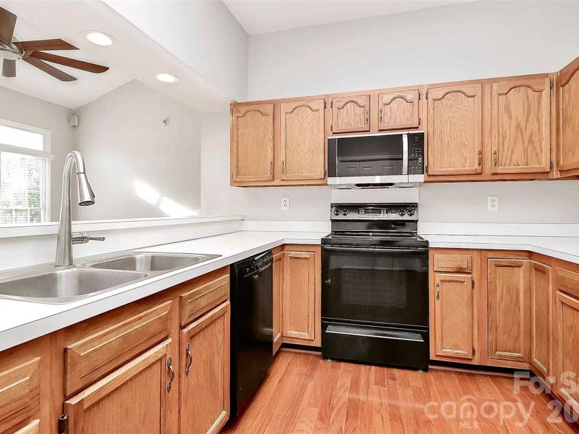 471 Runnymede Drive, Rock Hill, SC 29732.  MLS# CAR4336474, YatesRealty ID 2387. 