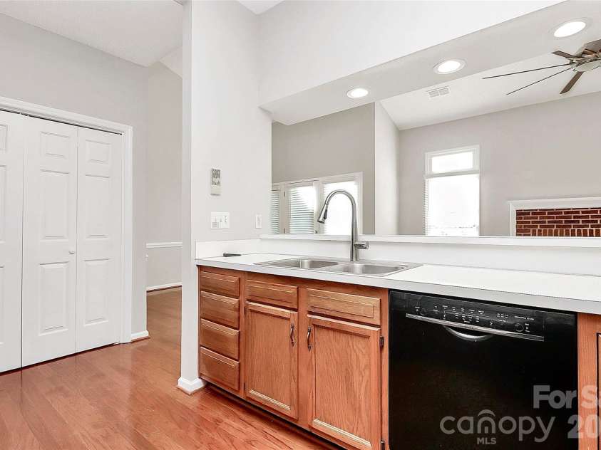 471 Runnymede Drive, Rock Hill, SC 29732.  MLS# CAR4336474, YatesRealty ID 2387. 