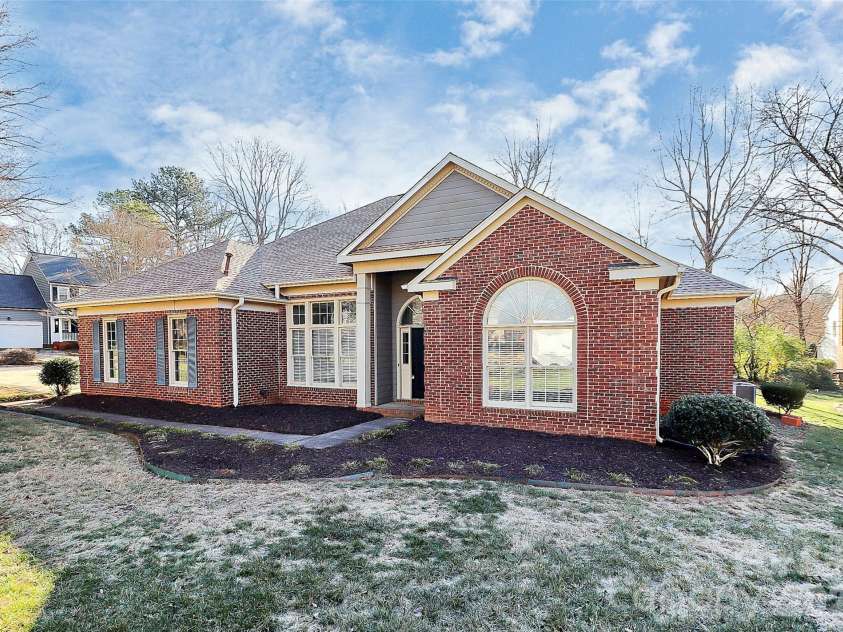 471 Runnymede Drive, Rock Hill, SC 29732.  MLS# CAR4336474, YatesRealty ID 2387. Front of home