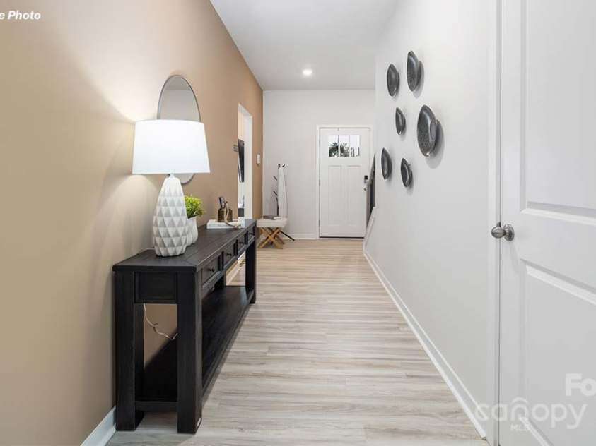 12007 Zazu Way, Charlotte, NC 28215.  MLS# CAR4273829, YatesRealty ID 23870. 