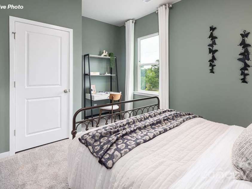 12007 Zazu Way, Charlotte, NC 28215.  MLS# CAR4273829, YatesRealty ID 23870. 