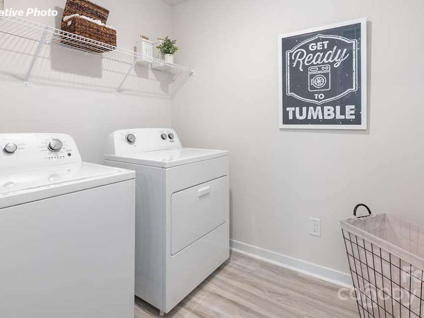 12007 Zazu Way, Charlotte, NC 28215.  MLS# CAR4273829, YatesRealty ID 23870. 