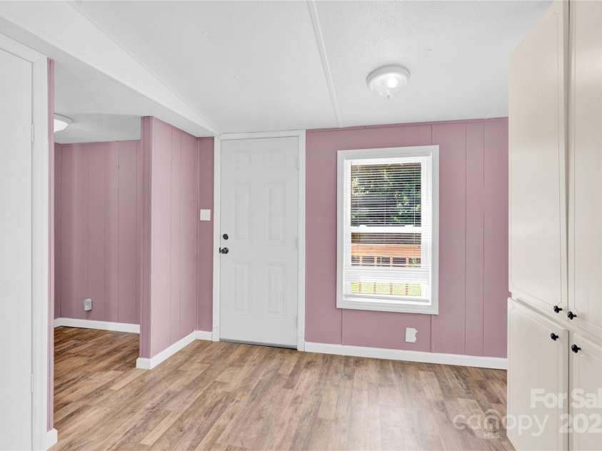 3822 US 601 Highway, Mocksville, NC 27028.  MLS# CAR4272058, YatesRealty ID 23871. 