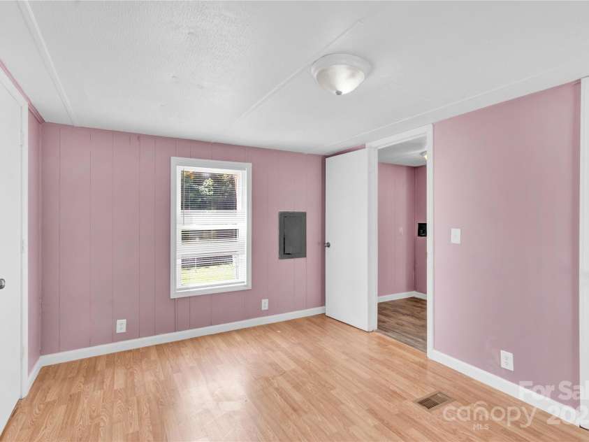 3822 US 601 Highway, Mocksville, NC 27028.  MLS# CAR4272058, YatesRealty ID 23871. 