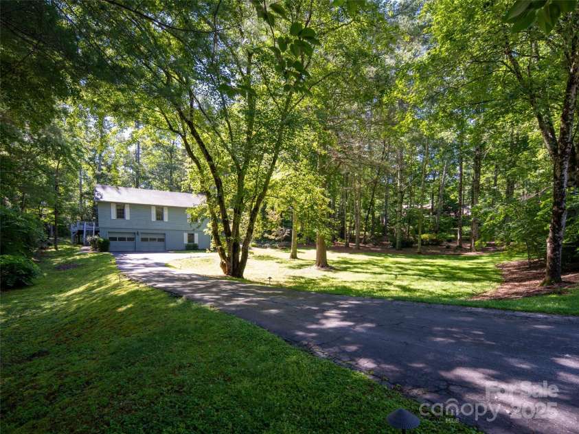 30 Falcon Wood Way, Flat Rock, NC 28739.  MLS# CAR4273281, YatesRealty ID 23873. 