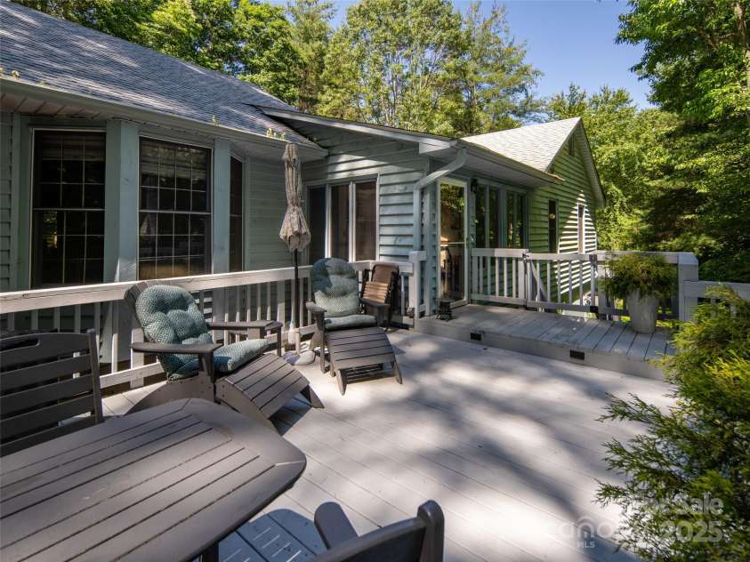 30 Falcon Wood Way, Flat Rock, NC 28739.  MLS# CAR4273281, YatesRealty ID 23873. 