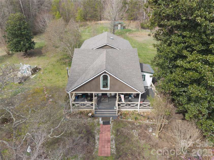 4100 Fork Street, Hickory, NC 28602.  MLS# CAR4361215, YatesRealty ID 23873. 