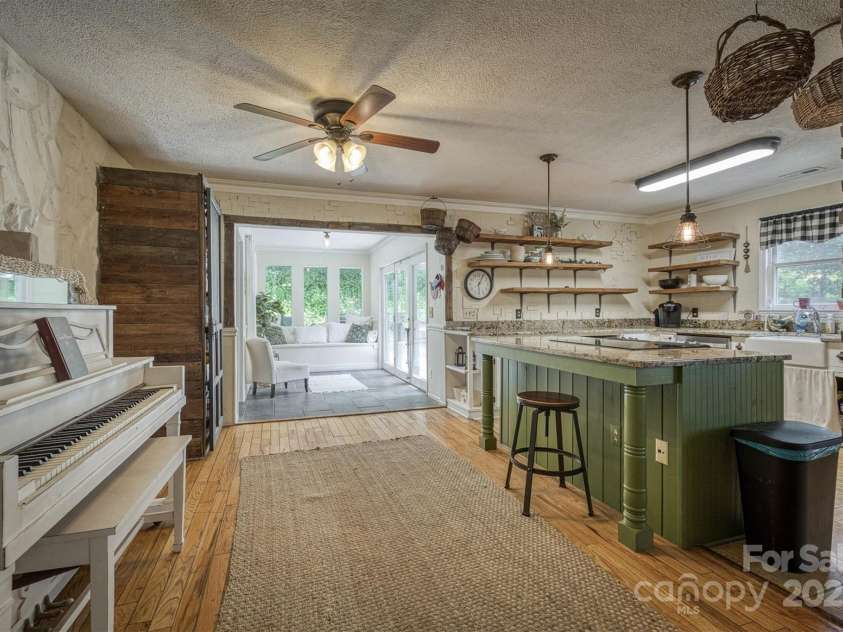 665 Will Robbins Lane, Newland, NC 28657.  MLS# CAR4272320, YatesRealty ID 23874. 