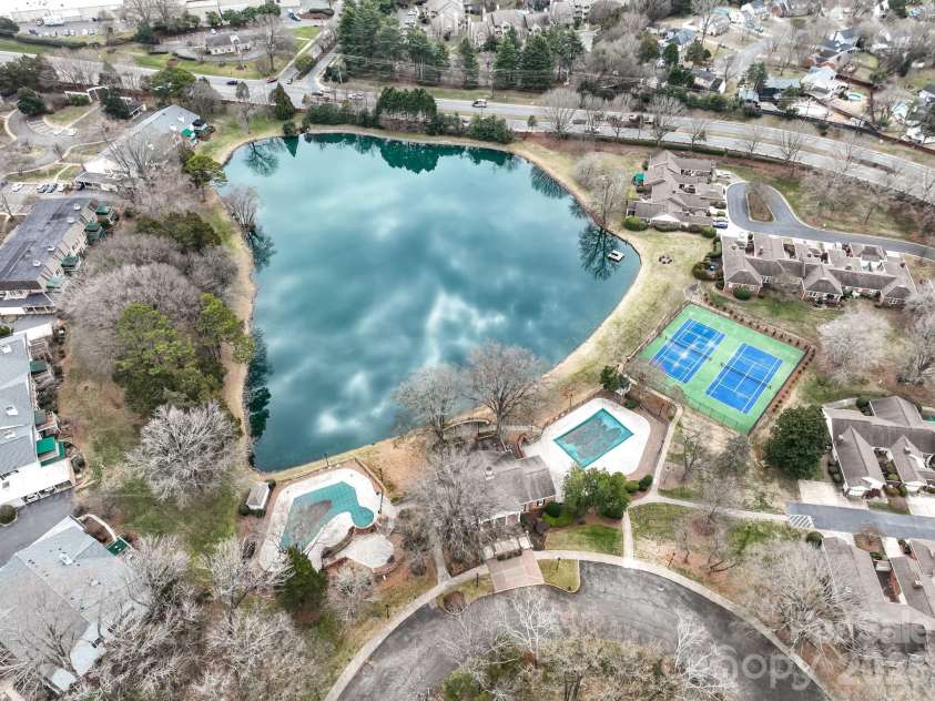 7034 Quail Hill Road, Charlotte, NC 28210.  MLS# CAR4341134, YatesRealty ID 23874. 