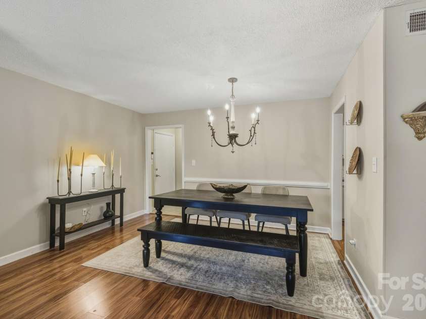 7034 Quail Hill Road, Charlotte, NC 28210.  MLS# CAR4341134, YatesRealty ID 23874. 