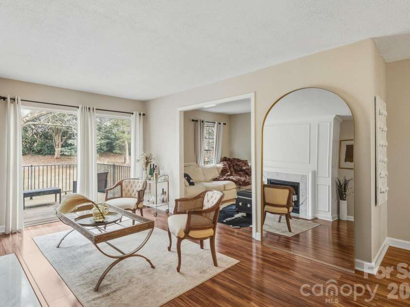 7034 Quail Hill Road, Charlotte, NC 28210.  MLS# CAR4341134, YatesRealty ID 23874. 