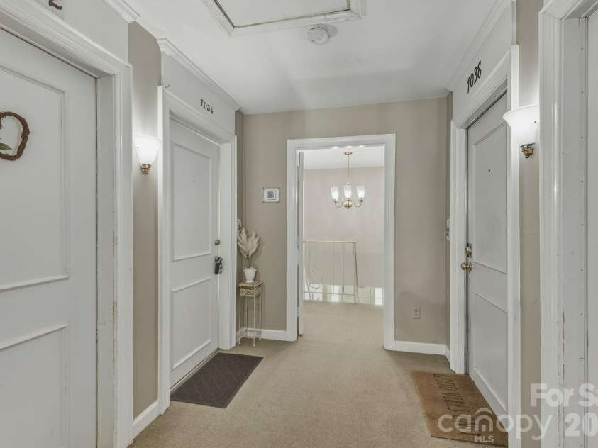 7034 Quail Hill Road, Charlotte, NC 28210.  MLS# CAR4341134, YatesRealty ID 23874. 