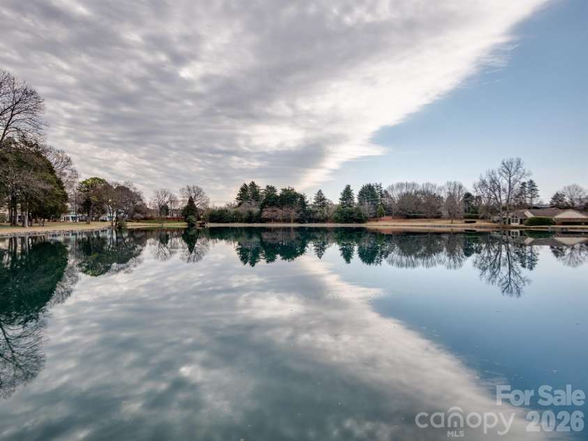 7034 Quail Hill Road, Charlotte, NC 28210.  MLS# CAR4341134, YatesRealty ID 23874. 