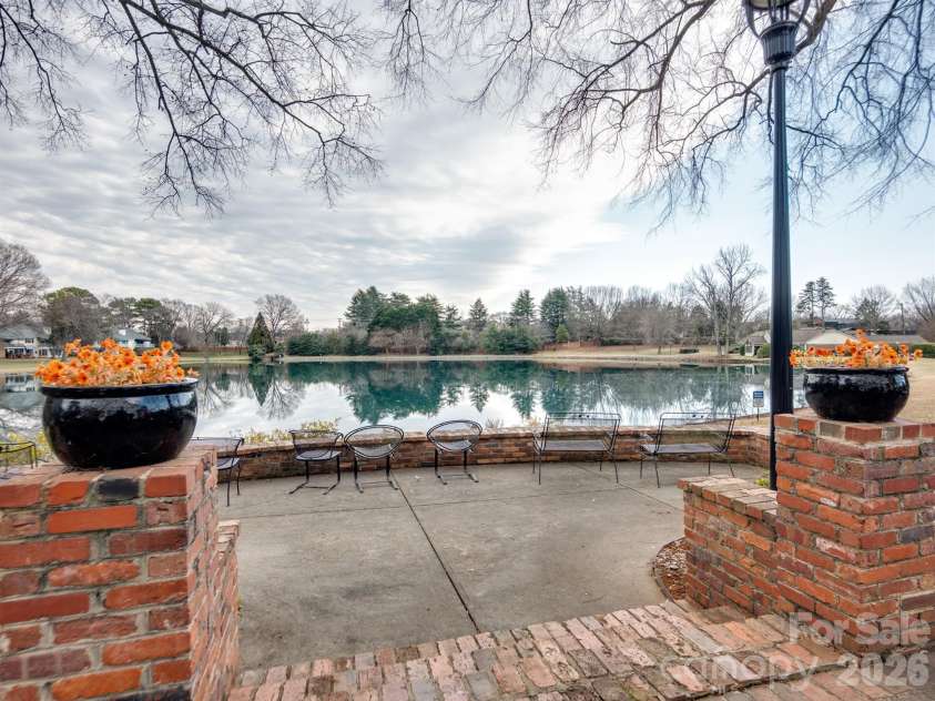 7034 Quail Hill Road, Charlotte, NC 28210.  MLS# CAR4341134, YatesRealty ID 23874. 