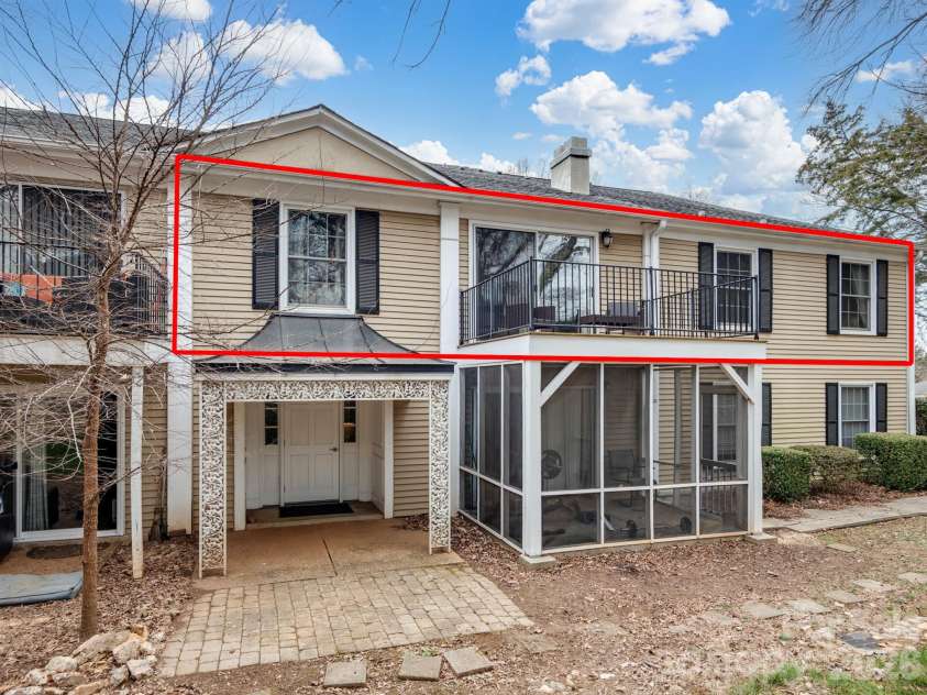 7034 Quail Hill Road, Charlotte, NC 28210.  MLS# CAR4424203, YatesRealty ID 23874. 