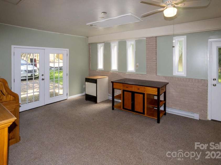 50 Taft Street, Black Mountain, NC 28711.  MLS# CAR4277647, YatesRealty ID 23875. 