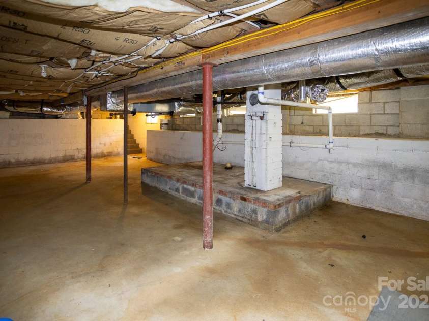 50 Taft Street, Black Mountain, NC 28711.  MLS# CAR4277647, YatesRealty ID 23875. 
