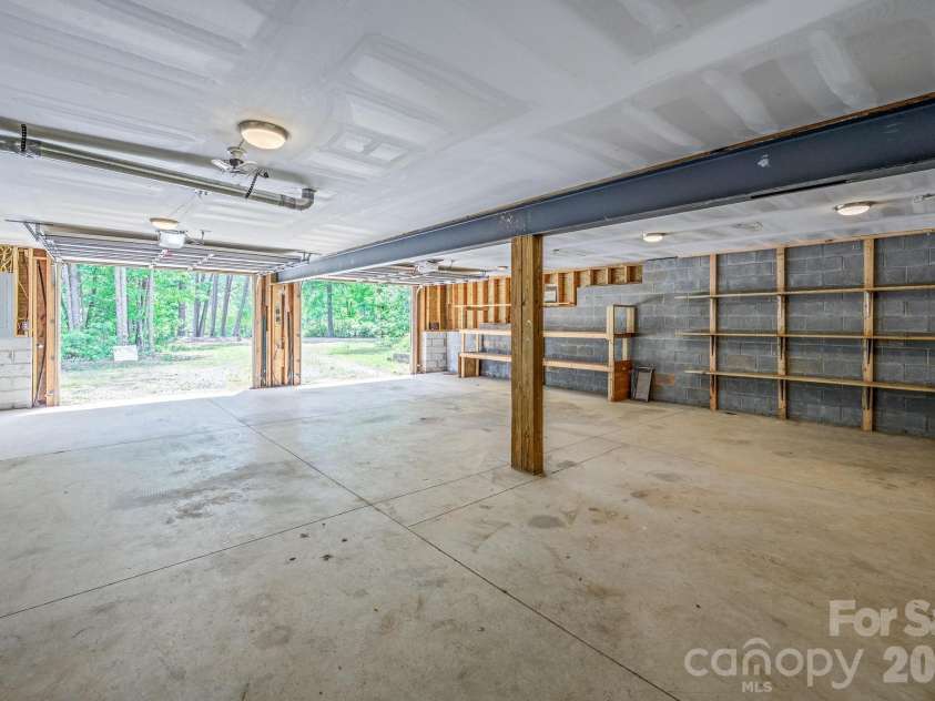 119 Cottontail Lane, Statesville, NC 28677.  MLS# CAR4380032, YatesRealty ID 23876. 