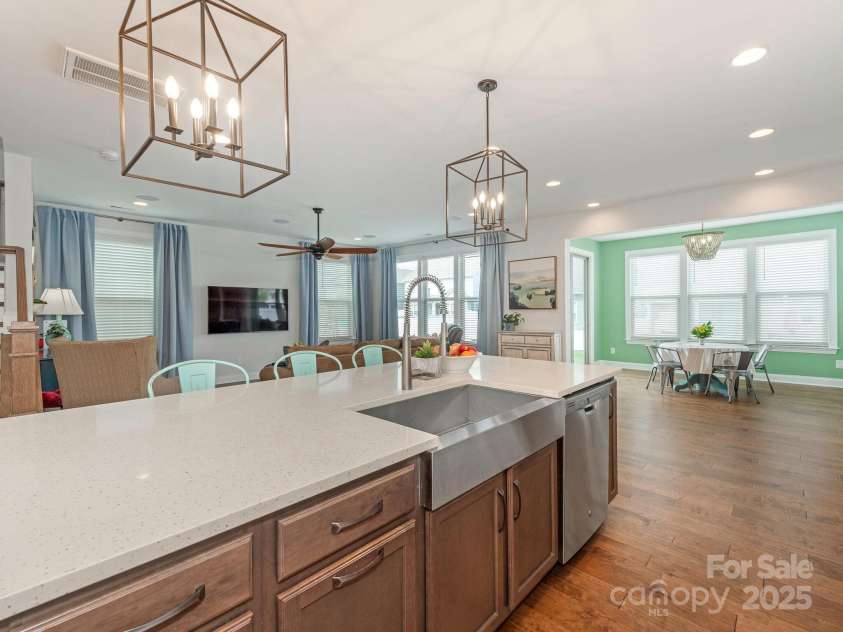 4305 Twenty Grand Drive, Indian Trail, NC 28079.  MLS# CAR4267509, YatesRealty ID 23876. Island and breakfast area