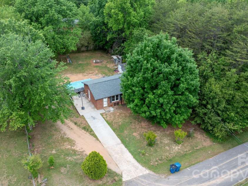 4917 Berkley Street, Morganton, NC 28655.  MLS# CAR4338179, YatesRealty ID 23877. 