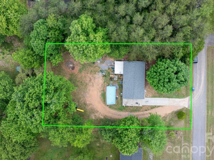 4917 Berkley Street, Morganton, NC 28655.  MLS# CAR4338179, YatesRealty ID 23877. 