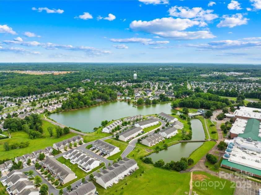 921 Summerlake Drive, Fort Mill, SC 29715.  MLS# CAR4272360, YatesRealty ID 23877. 