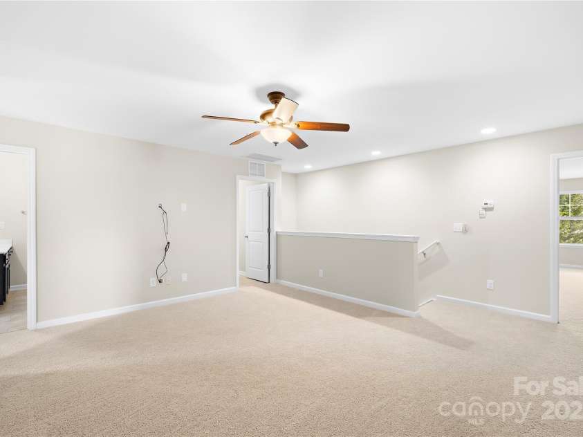 921 Summerlake Drive, Fort Mill, SC 29715.  MLS# CAR4272360, YatesRealty ID 23877. Loft Area