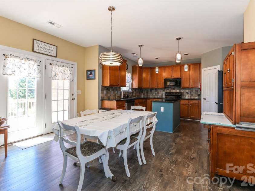 106 Planters Drive, Statesville, NC 28677.  MLS# CAR4383906, YatesRealty ID 23878. 